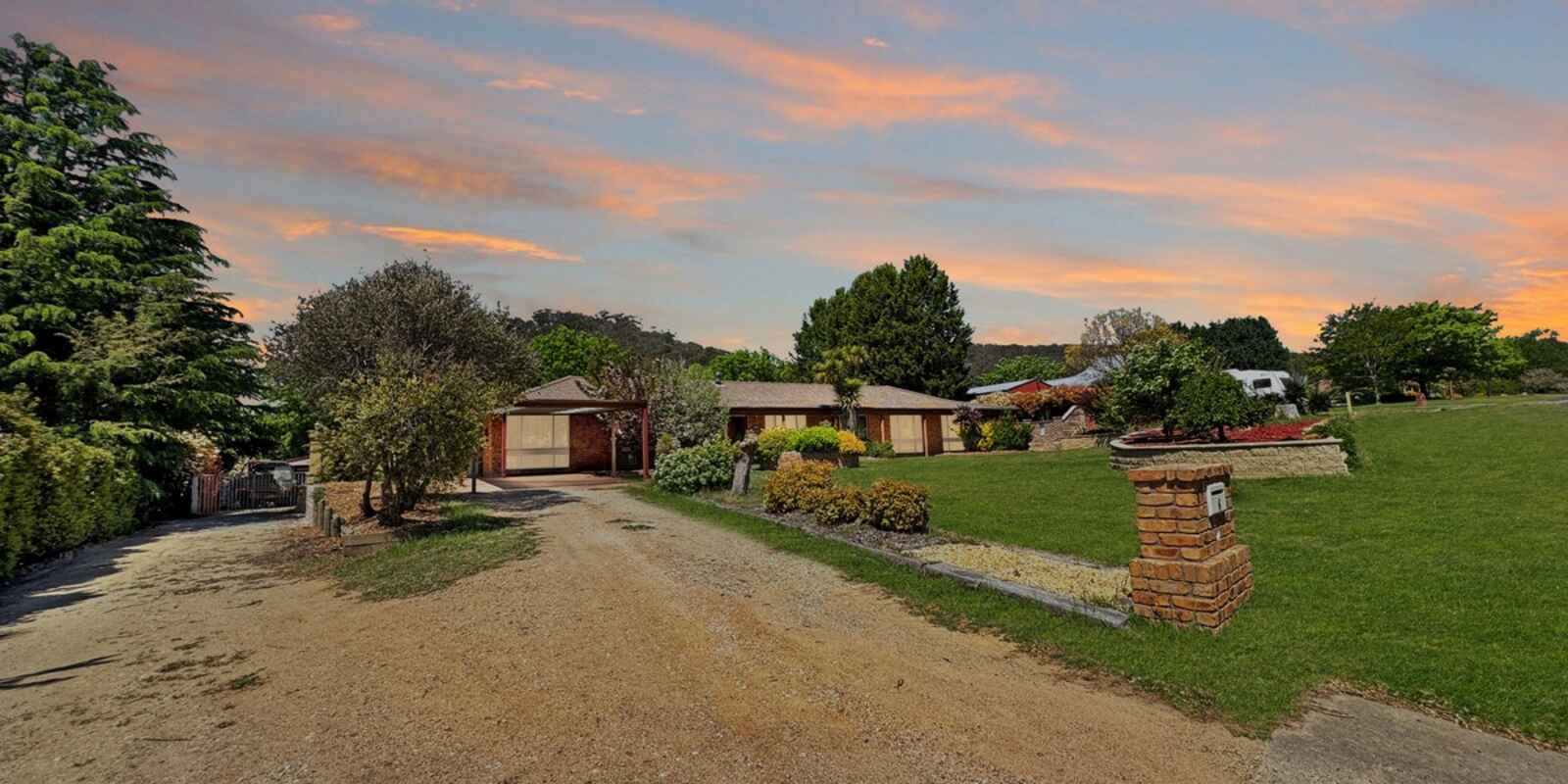 6 Girraween Drive Marrangaroo 6 Girraween Drive Marrangaroo