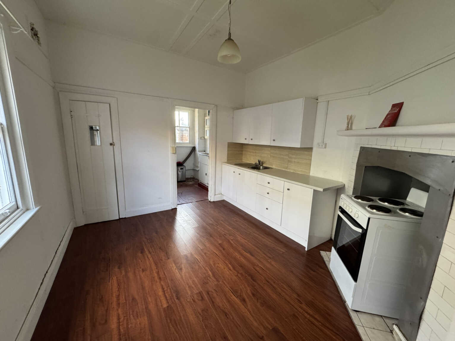 8B Wolgan Street Portland