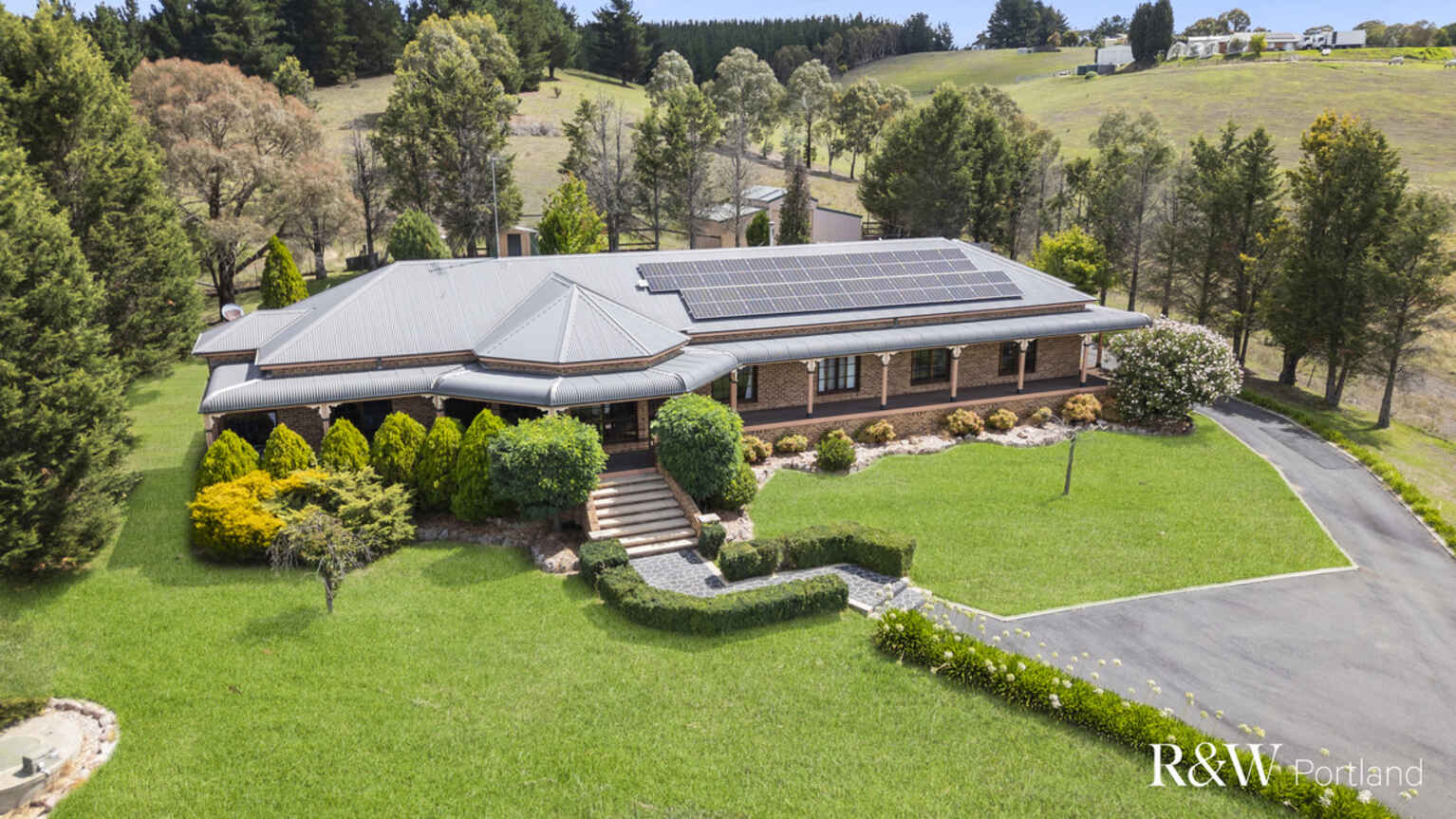 2 Pine Grove Avenue Wallerawang
