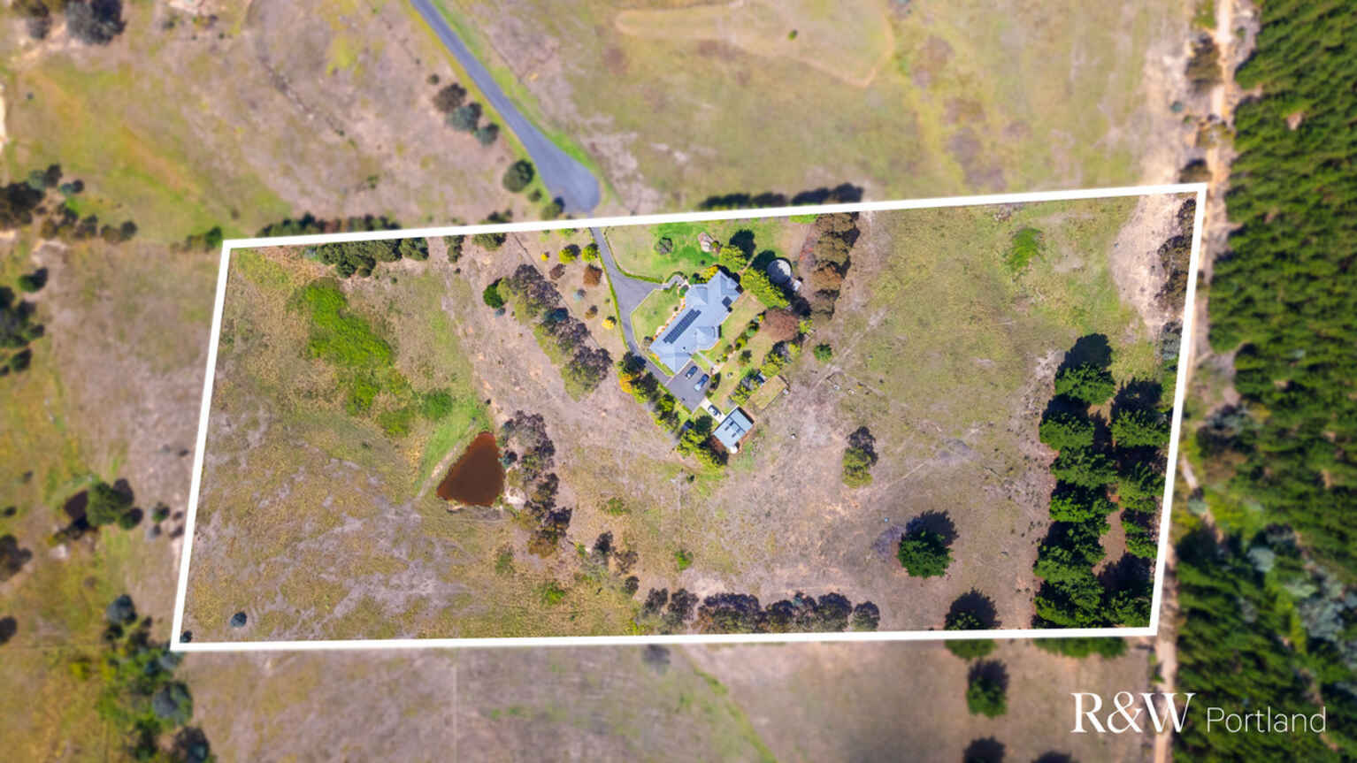 2 Pine Grove Avenue Wallerawang