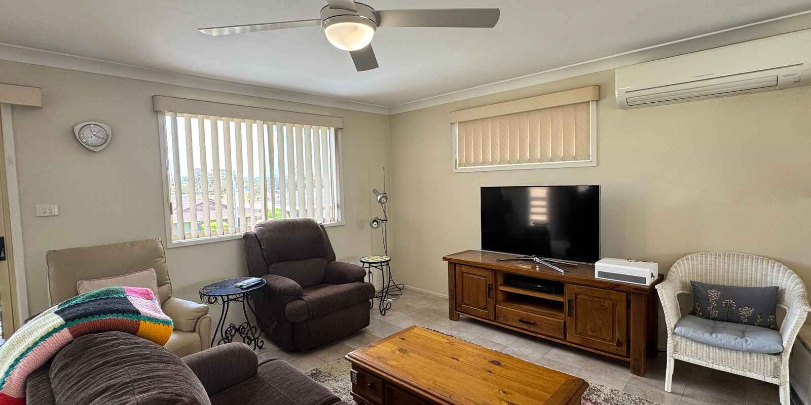 4 Thornhill Crescent Werrington Downs 4 Thornhill Crescent Werrington Downs
